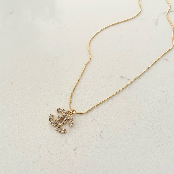 Luxury Rhinestone Logo Vintage Repurposed Zipper Pull Necklace - Picture 1 of 1